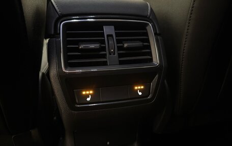 Skoda Karoq I, 2021 год, 2 610 000 рублей, 29 фотография