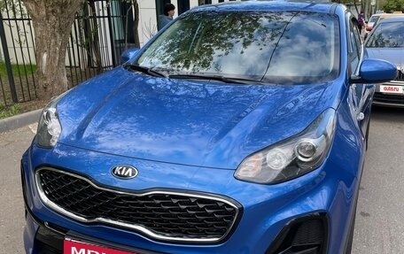 KIA Sportage IV рестайлинг, 2019 год, 2 700 000 рублей, 3 фотография