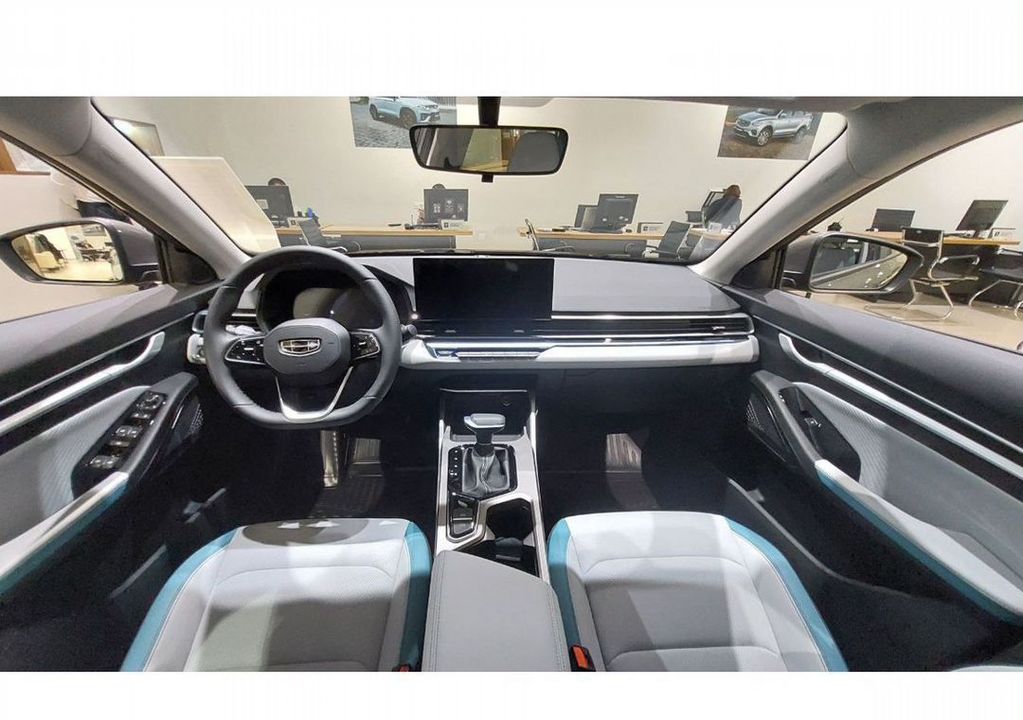 Geely Emgrand, 2024 год, 1 773 947 рублей, 14 фотография