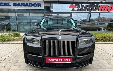Rolls-Royce Phantom VIII, 2025 год, 75 000 000 рублей, 2 фотография
