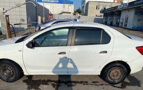 Renault Logan II, 2018 год, 255 000 рублей, 3 фотография
