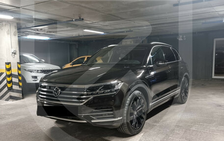 Volkswagen Touareg III, 2021 год, 8 300 000 рублей, 2 фотография