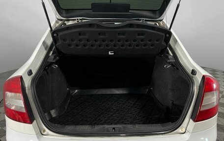 Skoda Octavia, 2011 год, 800 000 рублей, 32 фотография