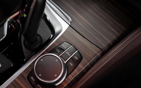 BMW 5 серия, 2019 год, 3 850 000 рублей, 17 фотография