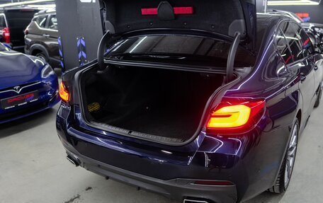 BMW 5 серия, 2019 год, 3 850 000 рублей, 28 фотография
