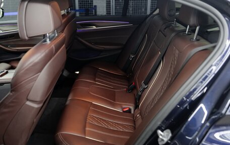 BMW 5 серия, 2019 год, 3 850 000 рублей, 23 фотография