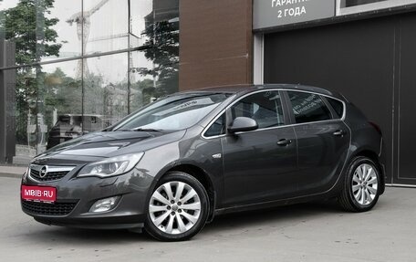 Opel Astra J, 2010 год, 737 000 рублей, 1 фотография