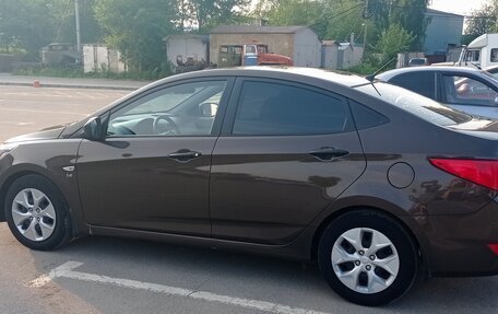 Hyundai Solaris II рестайлинг, 2015 год, 1 150 000 рублей, 4 фотография