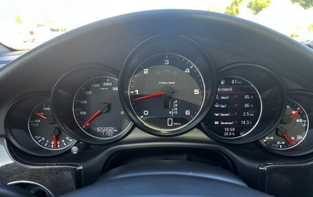 Porsche Panamera II рестайлинг, 2012 год, 4 000 000 рублей, 9 фотография