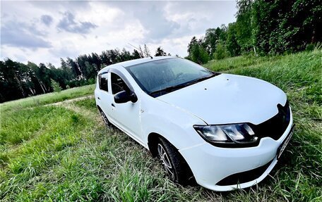 Renault Sandero II рестайлинг, 2017 год, 595 000 рублей, 3 фотография