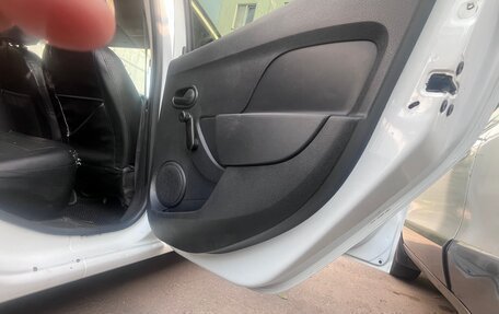 Renault Sandero II рестайлинг, 2017 год, 595 000 рублей, 23 фотография