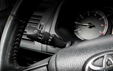 Toyota Land Cruiser Prado 150 рестайлинг 2, 2018 год, 4 200 000 рублей, 25 фотография