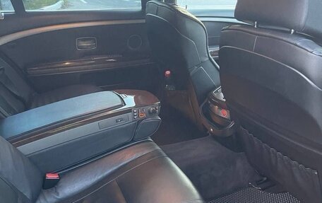 BMW 7 серия, 2004 год, 790 000 рублей, 24 фотография