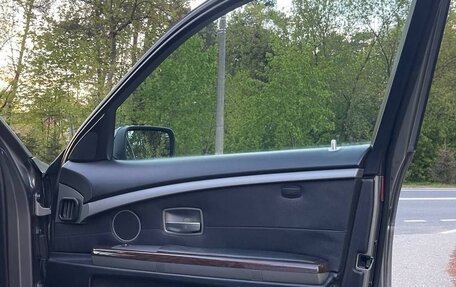 BMW 7 серия, 2004 год, 790 000 рублей, 18 фотография