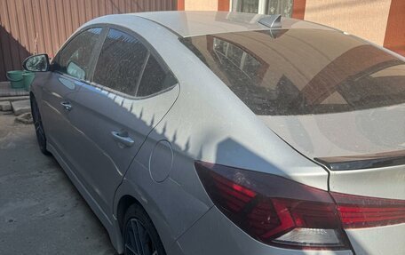 Hyundai Elantra VI рестайлинг, 2018 год, 1 600 000 рублей, 12 фотография
