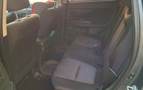 Mitsubishi Outlander III рестайлинг 3, 2014 год, 1 400 000 рублей, 8 фотография