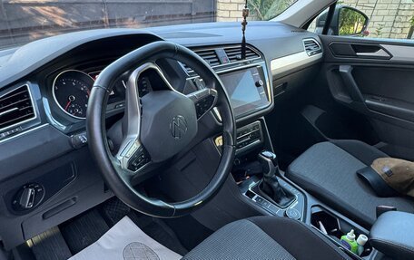 Volkswagen Tiguan II, 2021 год, 2 950 000 рублей, 9 фотография