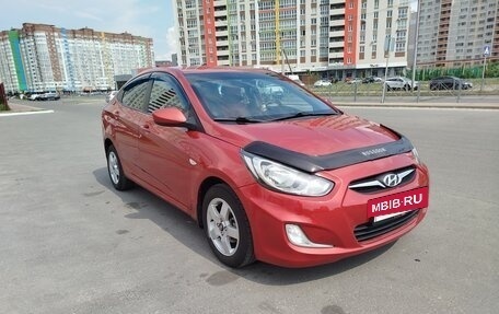 Hyundai Solaris II рестайлинг, 2011 год, 600 000 рублей, 9 фотография