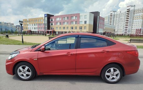 Hyundai Solaris II рестайлинг, 2011 год, 600 000 рублей, 19 фотография