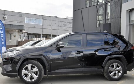 Toyota RAV4, 2019 год, 2 730 000 рублей, 6 фотография