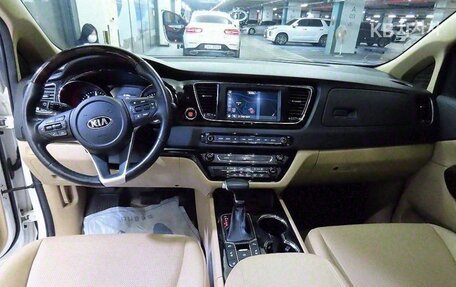 KIA Carnival III, 2020 год, 2 206 000 рублей, 7 фотография