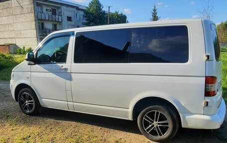 Volkswagen Transporter T5 рестайлинг, 2014 год, 1 330 000 рублей, 2 фотография