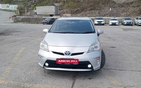 Toyota Prius, 2012 год, 830 000 рублей, 1 фотография