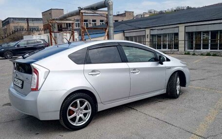 Toyota Prius, 2012 год, 830 000 рублей, 2 фотография