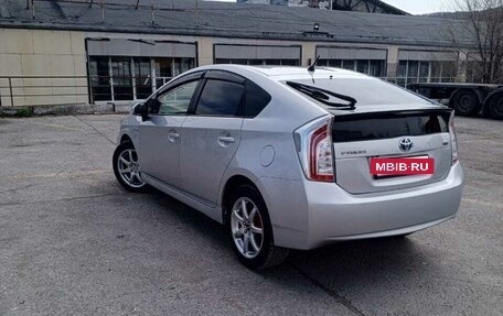Toyota Prius, 2012 год, 830 000 рублей, 3 фотография