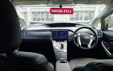 Toyota Prius, 2012 год, 830 000 рублей, 11 фотография
