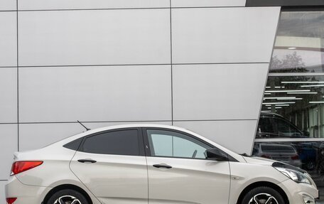 Hyundai Solaris II рестайлинг, 2014 год, 870 000 рублей, 5 фотография