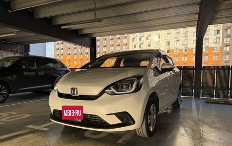 Honda Fit, 2022 год, 1 650 000 рублей, 4 фотография
