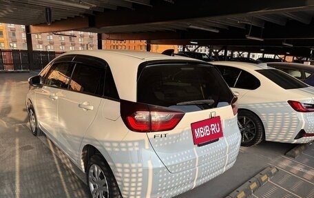 Honda Fit, 2022 год, 1 650 000 рублей, 6 фотография