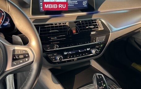 BMW 5 серия, 2021 год, 4 850 000 рублей, 10 фотография