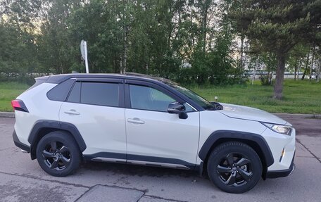 Toyota RAV4, 2022 год, 4 050 000 рублей, 1 фотография
