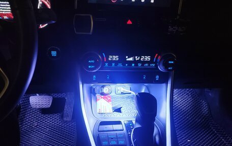 Toyota RAV4, 2022 год, 4 050 000 рублей, 16 фотография