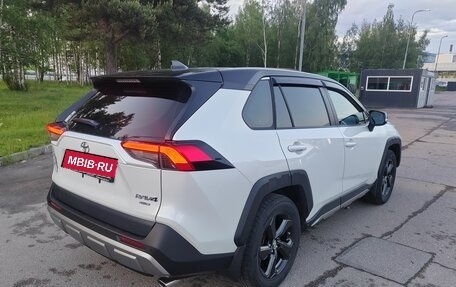 Toyota RAV4, 2022 год, 4 050 000 рублей, 12 фотография