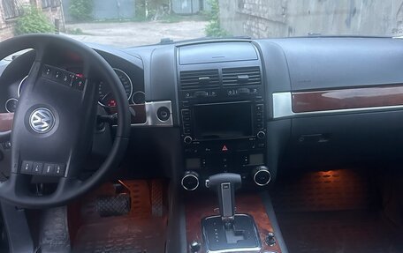 Volkswagen Touareg III, 2006 год, 820 000 рублей, 13 фотография