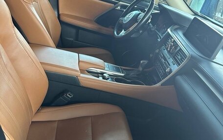 Lexus RX IV рестайлинг, 2021 год, 5 700 000 рублей, 7 фотография