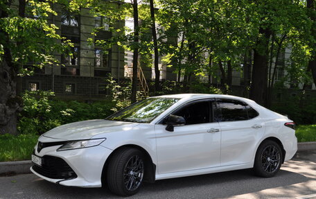 Toyota Camry, 2020 год, 2 999 999 рублей, 3 фотография