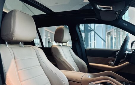 Mercedes-Benz GLS, 2024 год, 23 500 000 рублей, 5 фотография