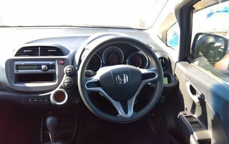 Honda Fit III, 2012 год, 990 000 рублей, 8 фотография