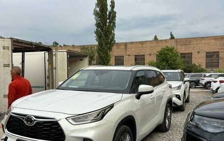 Toyota Highlander, 2025 год, 3 900 000 рублей, 1 фотография