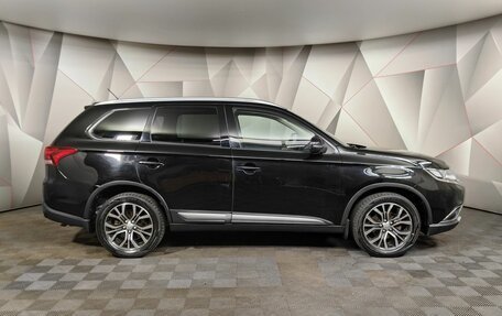 Mitsubishi Outlander III рестайлинг 3, 2016 год, 1 845 000 рублей, 6 фотография