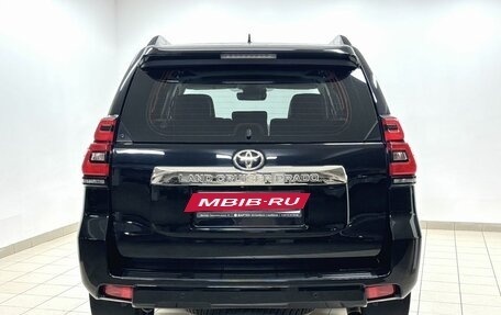 Toyota Land Cruiser Prado 150 рестайлинг 2, 2018 год, 4 889 000 рублей, 5 фотография
