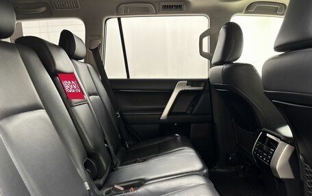 Toyota Land Cruiser Prado 150 рестайлинг 2, 2018 год, 4 889 000 рублей, 12 фотография