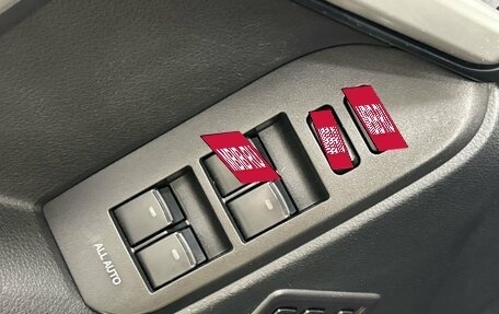 Toyota Land Cruiser Prado 150 рестайлинг 2, 2018 год, 4 889 000 рублей, 16 фотография