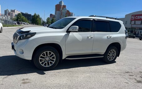 Toyota Land Cruiser Prado 150 рестайлинг 2, 2016 год, 3 900 000 рублей, 2 фотография