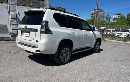 Toyota Land Cruiser Prado 150 рестайлинг 2, 2016 год, 3 900 000 рублей, 4 фотография