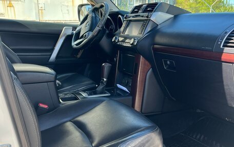 Toyota Land Cruiser Prado 150 рестайлинг 2, 2016 год, 3 900 000 рублей, 7 фотография